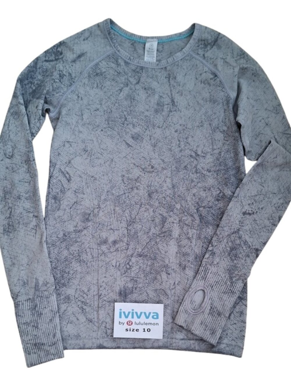 Ivivva Girl by Lululemon 🍋 Fly Tech grey long sleeve fitted thumbholes size 12